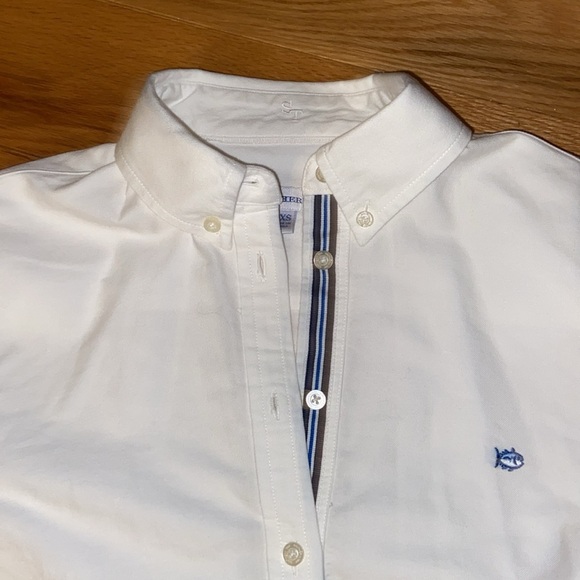 Madison Oxford Shirt in Classic White by Southern Tide, size XXS, EUC - Picture 5 of 11